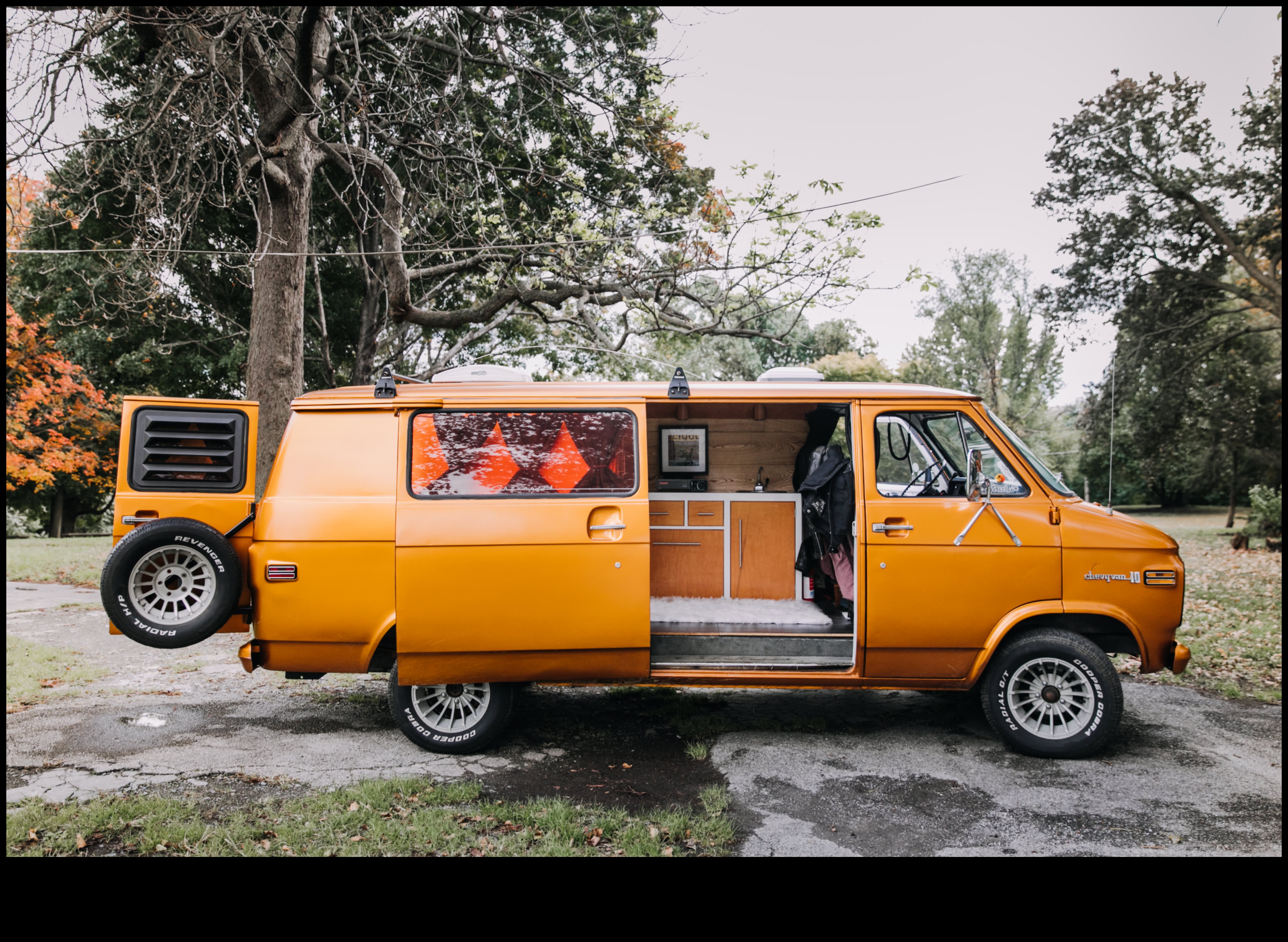 Vintage Van Vibes: Klasik Van Dönüşümlerinde Nostalji
